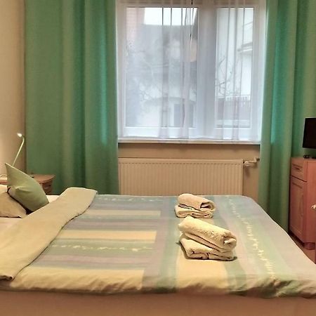 Pod Jarzebina Apartment Torun Exterior photo