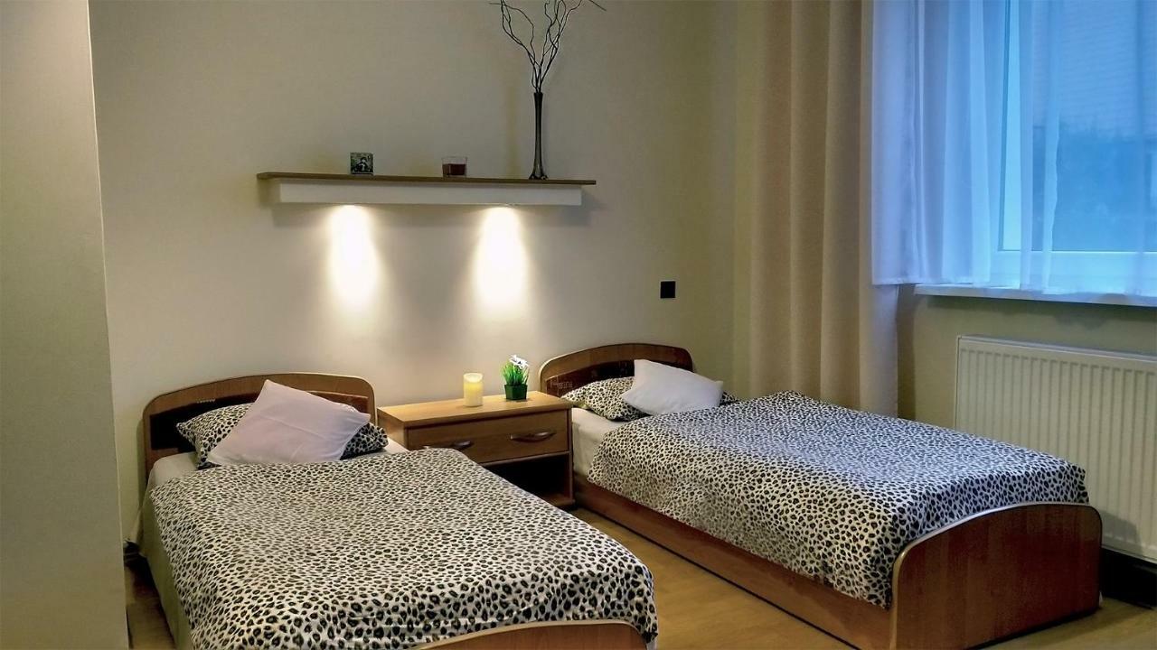 Pod Jarzebina Apartment Torun Exterior photo