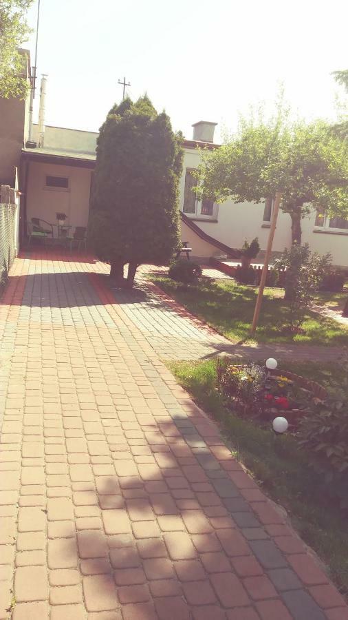 Pod Jarzebina Apartment Torun Exterior photo